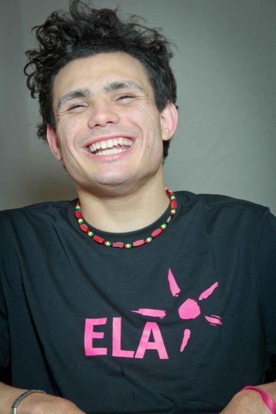 Cliquer ici pour voir trois photos de ... allez devine avec qui je suis  !!!